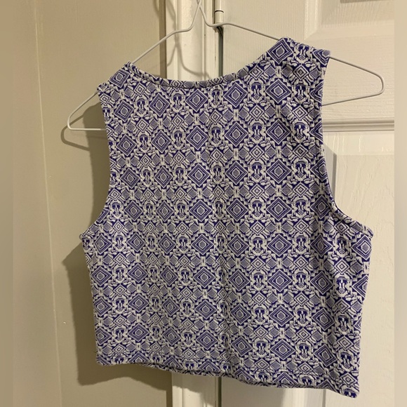 Vintage, Patterned Crop Tank Top - Picture 2 of 3